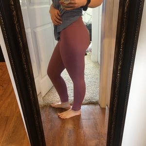 Fig berry colored Yoga Pants